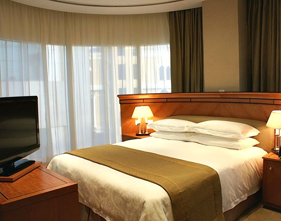 Wiseman Grand Hotel ドーハ エクステリア 写真 A bedroom in a hotel