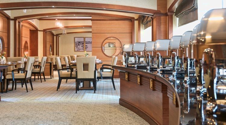 Wiseman Grand Hotel ドーハ エクステリア 写真 The restaurant on board