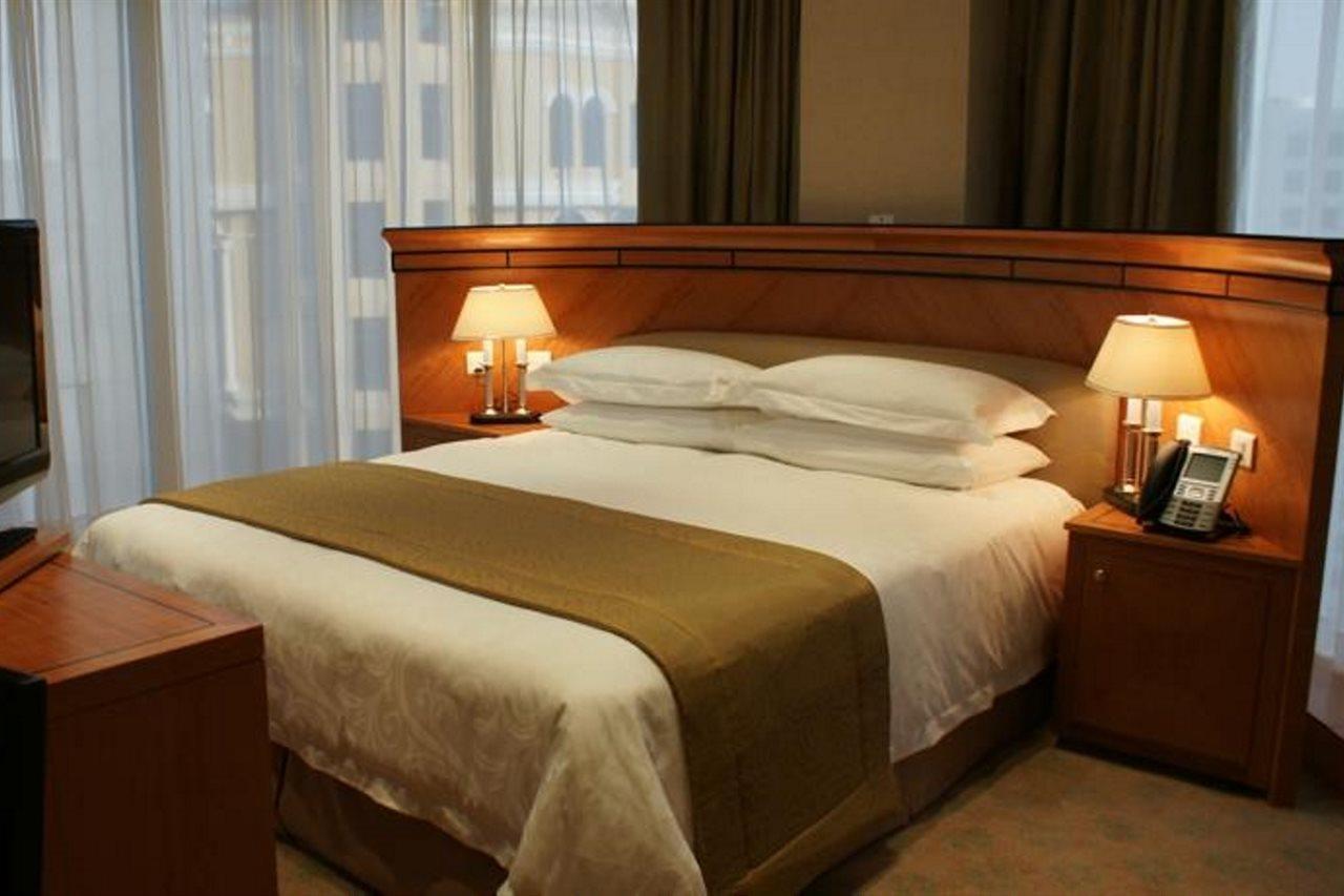 Wiseman Grand Hotel ドーハ エクステリア 写真 A bed