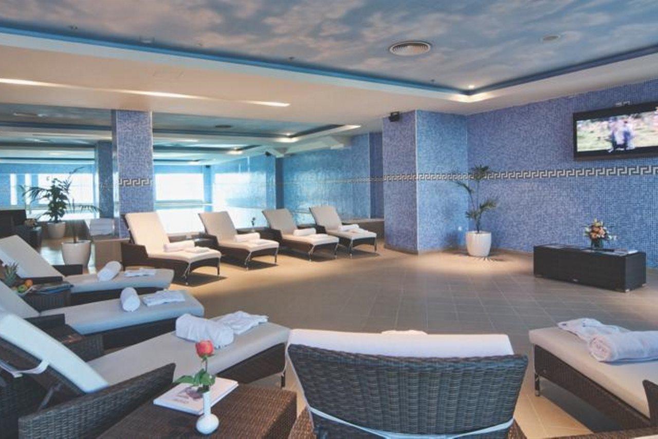 Wiseman Grand Hotel ドーハ エクステリア 写真 The spa at the Grand Hotel